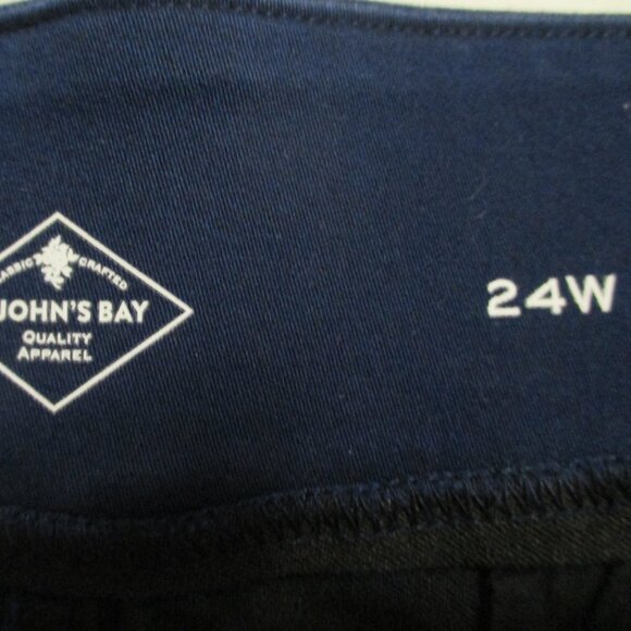 St. John's Bay navy capris pull on elastic waist, soft, stretchy size 24W - Picture 4 of 8